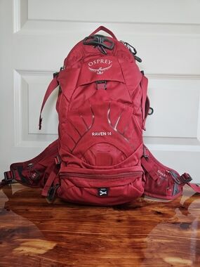 Osprey Raven 14 Hydration Bike Pack Red – Like New – No Reservoir